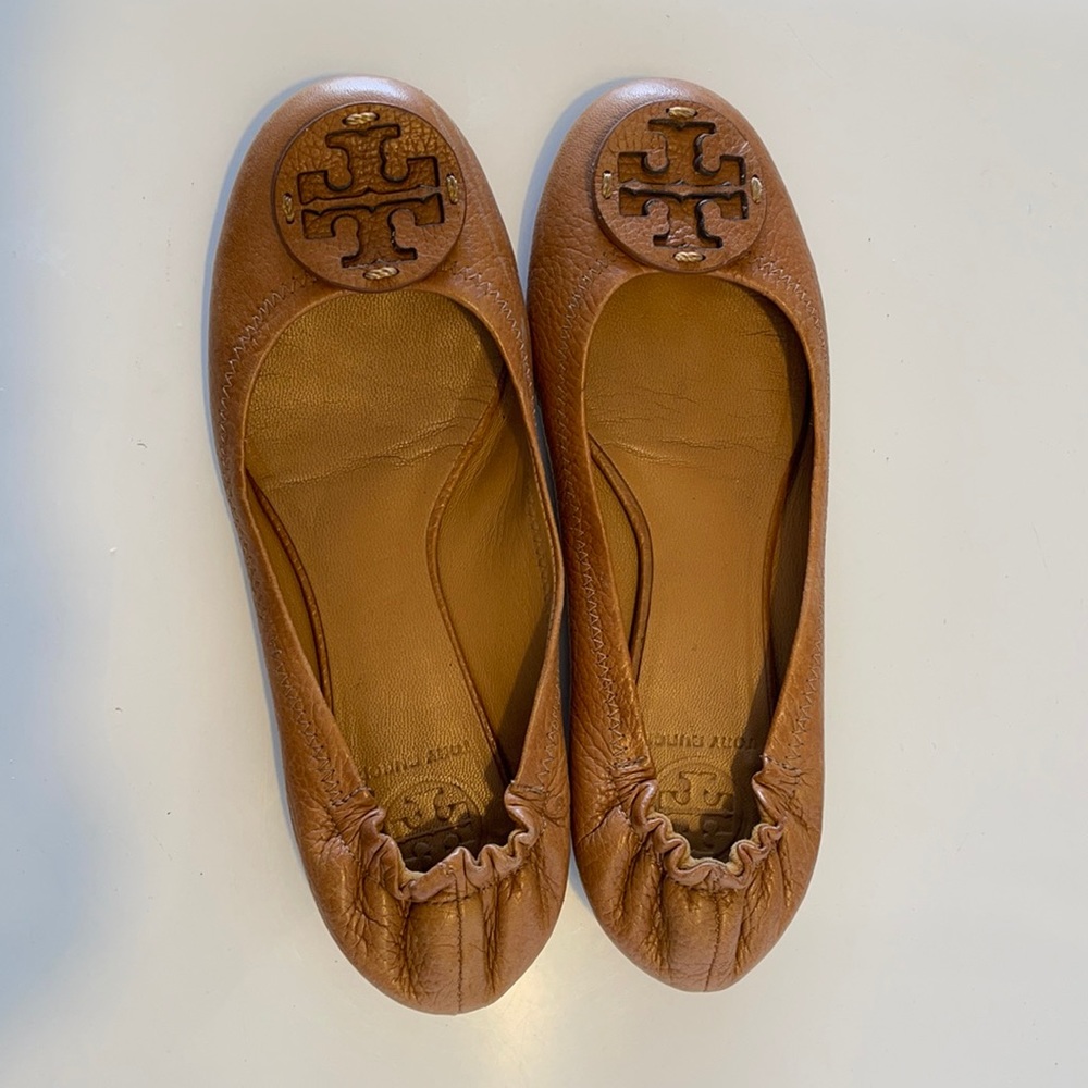 Tory Burch Reva Flats - Tan or Camel 7.5